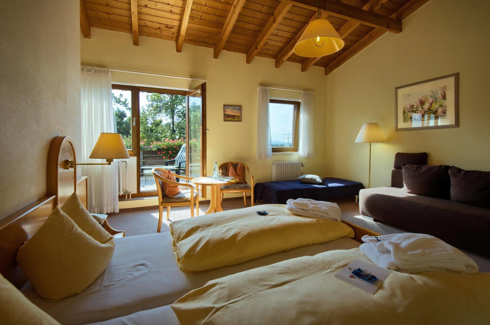 Hotel Suggenbad Waldkirch Buitenkant foto